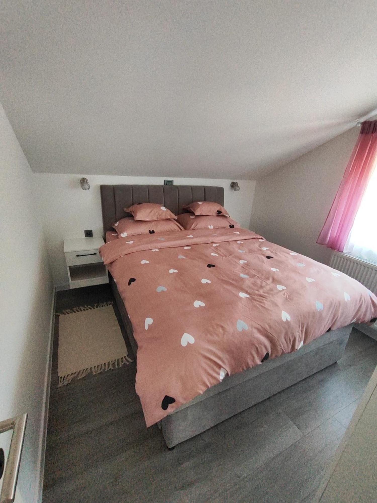 Happy Moments 1 Apartment Gornje Jesenje Exterior foto